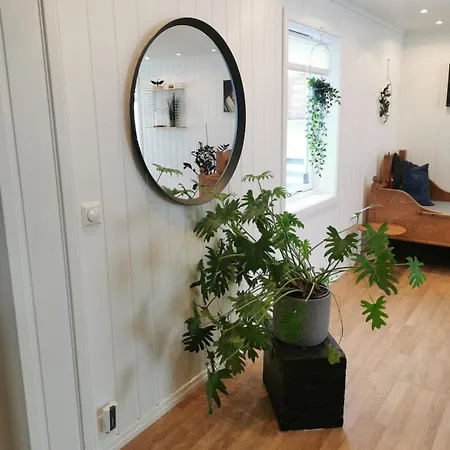 Large Single-family Of 190 Sqm With Private Electric Parking *
