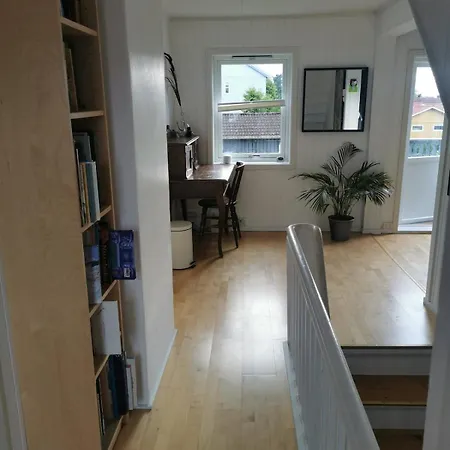 Large Single-family Of 190 Sqm With Private Electric Parking